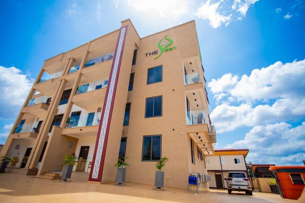 The Pearl - Legacy - 4Th Floor Apartment Kumasi Luaran gambar